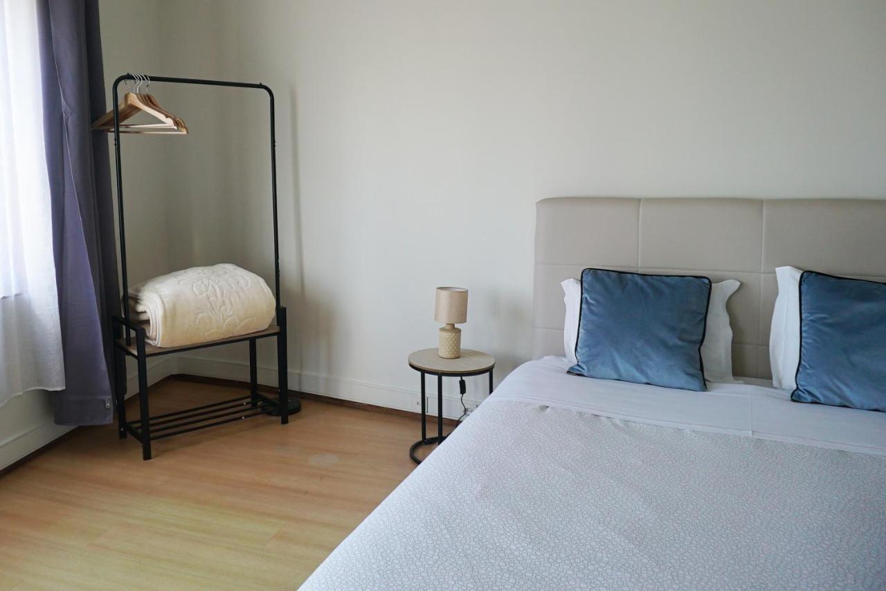Oporto Trindade Residence Bagian luar foto