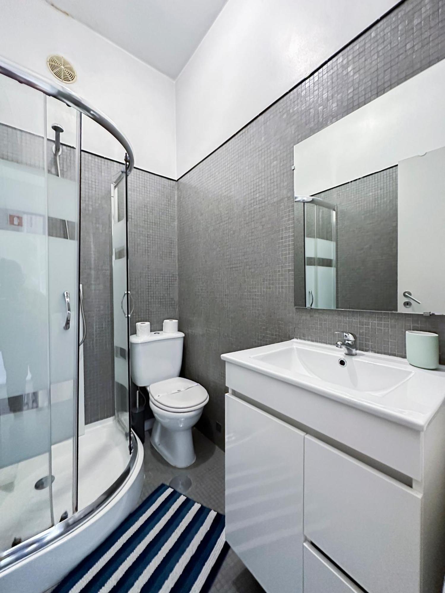 Oporto Trindade Residence Bagian luar foto