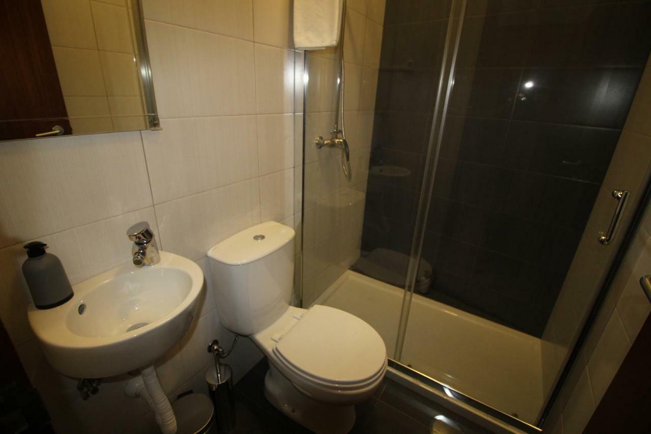 Oporto Trindade Residence Bagian luar foto